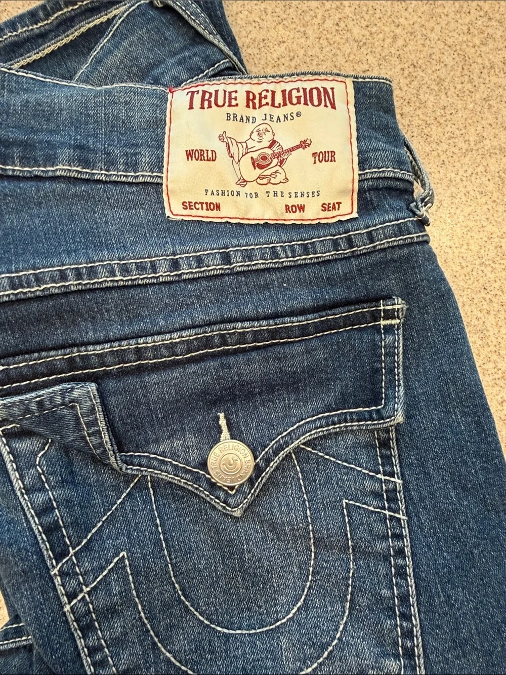 True Religion Blue Ricky Relaxed Straight size 30X33 no distressing
